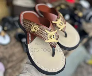Brown and Cream/Off-White Threaded Ahenema/Chawchaw