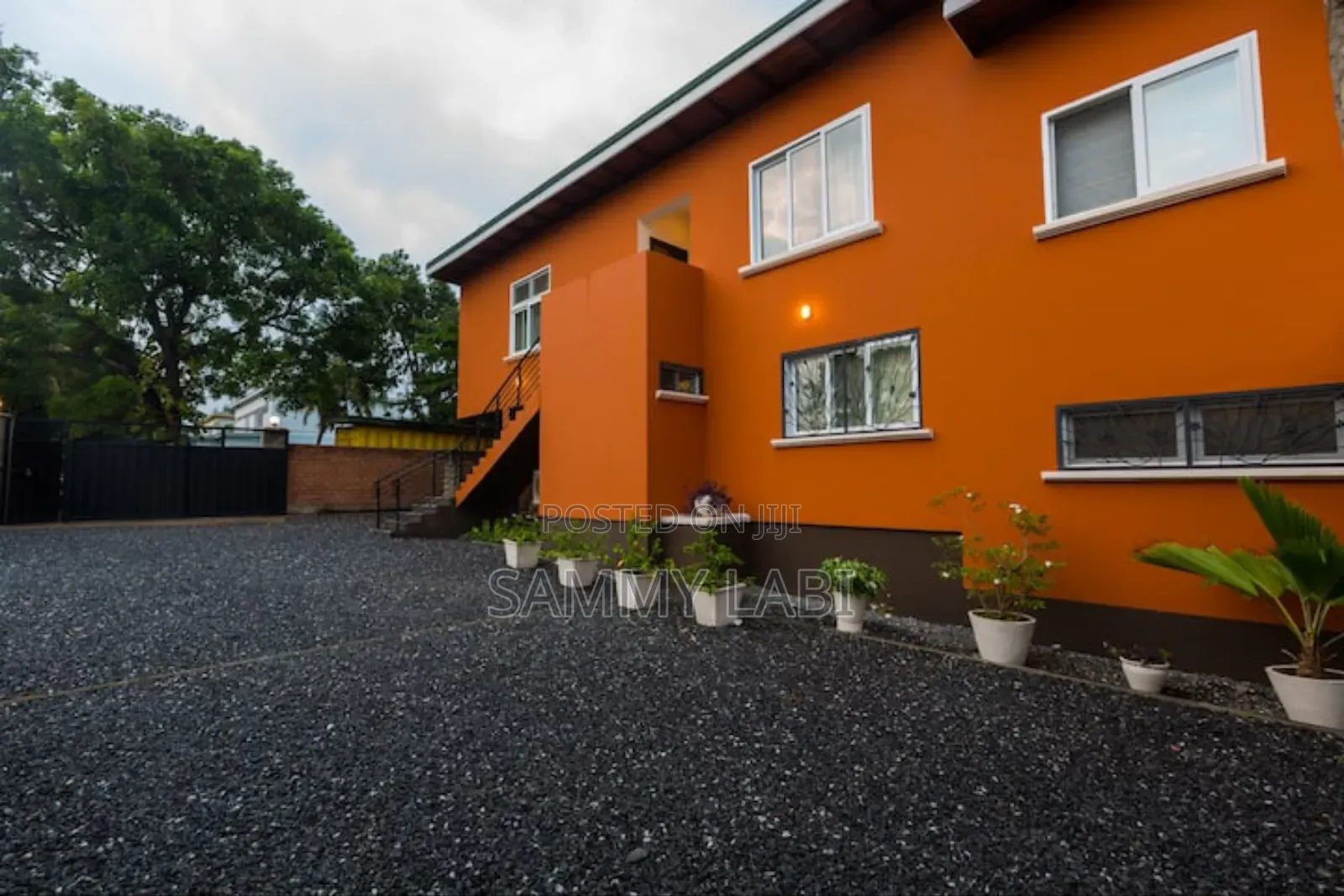 Furnished 2bdrm Apartment in Phoenix Property, Tema Metropolitan
