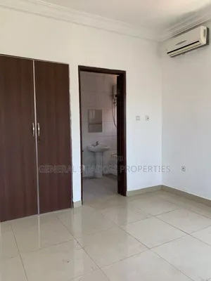 3bdrm Apartment in Suadom Properties, Baatsona Total for rent