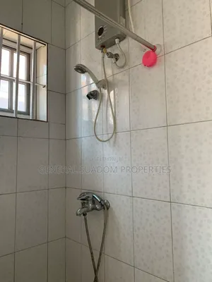 3bdrm Apartment in Suadom Properties, Baatsona Total for rent
