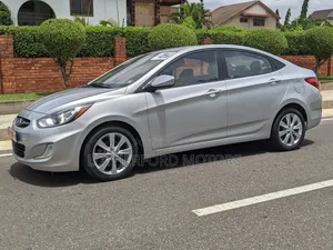 Hyundai Accent 2013 Silver