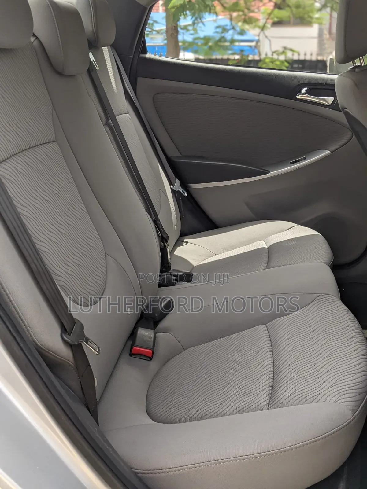 Hyundai Accent 2013 Silver