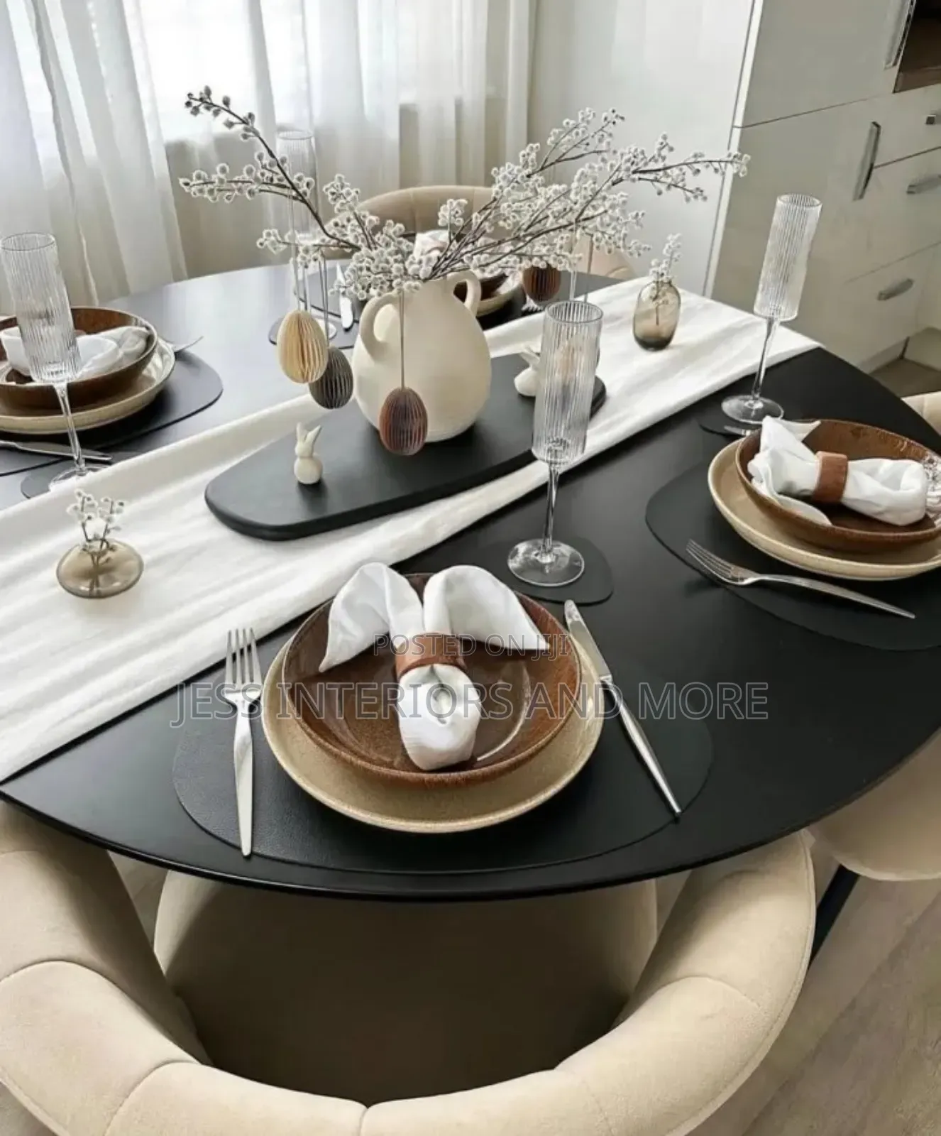 Elegant Round Dining Table