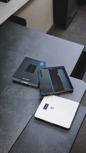 New Samsung Galaxy Z Fold 5 256 GB Silver