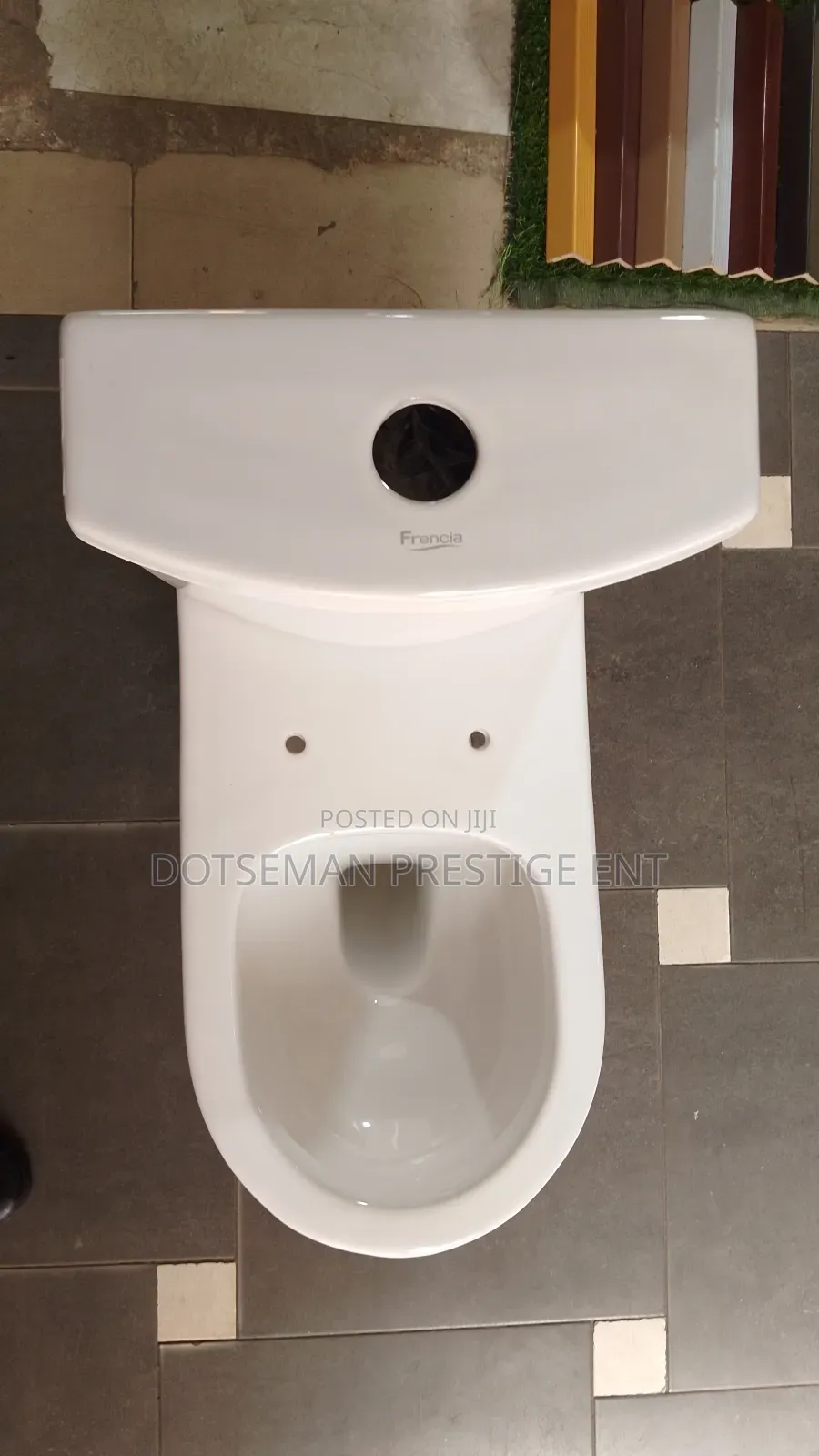 Water Closet (Slim Tank)