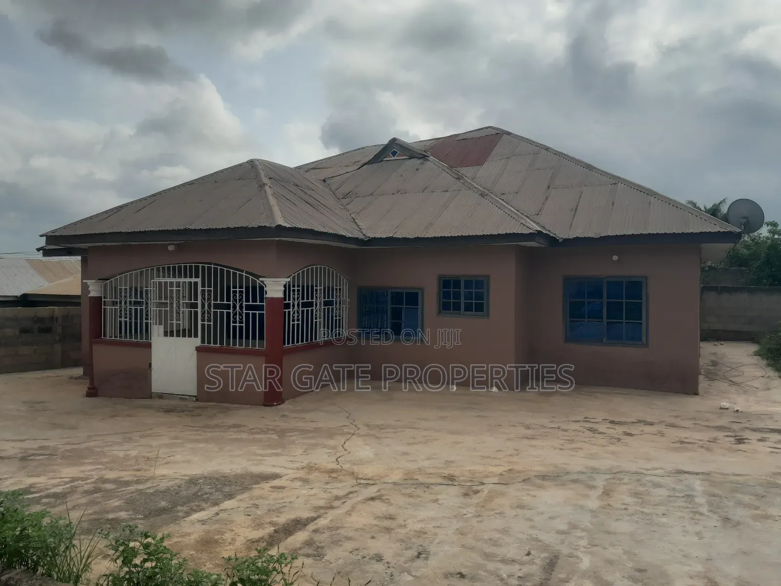 4bdrm House in Aboabo, Kumasi Metropolitan for sale