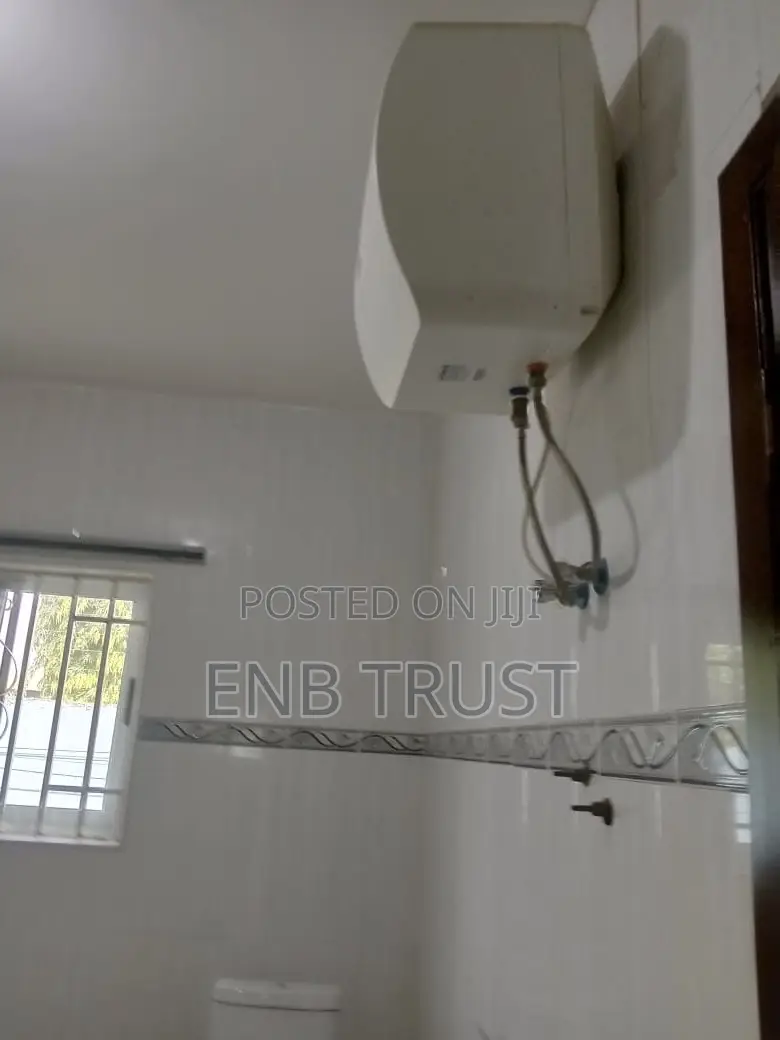 4bdrm House in Kuntunse Satellite, Ga West Municipal for sale