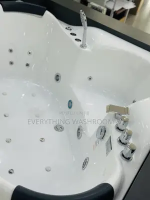 Corner Jacuzzi_big Size Jacuzzi_jacuzzi Bath