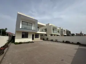 4bdrm House in School Junction, Ashaley Botwe for sale