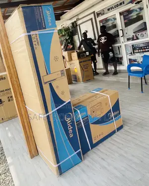 Essential White R410 Midea Standing Floor 2.5 Horsepower Ac