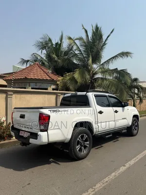 Toyota Tacoma Limited V6 4x4 Double Cab 127.4 in. WB 2020 White