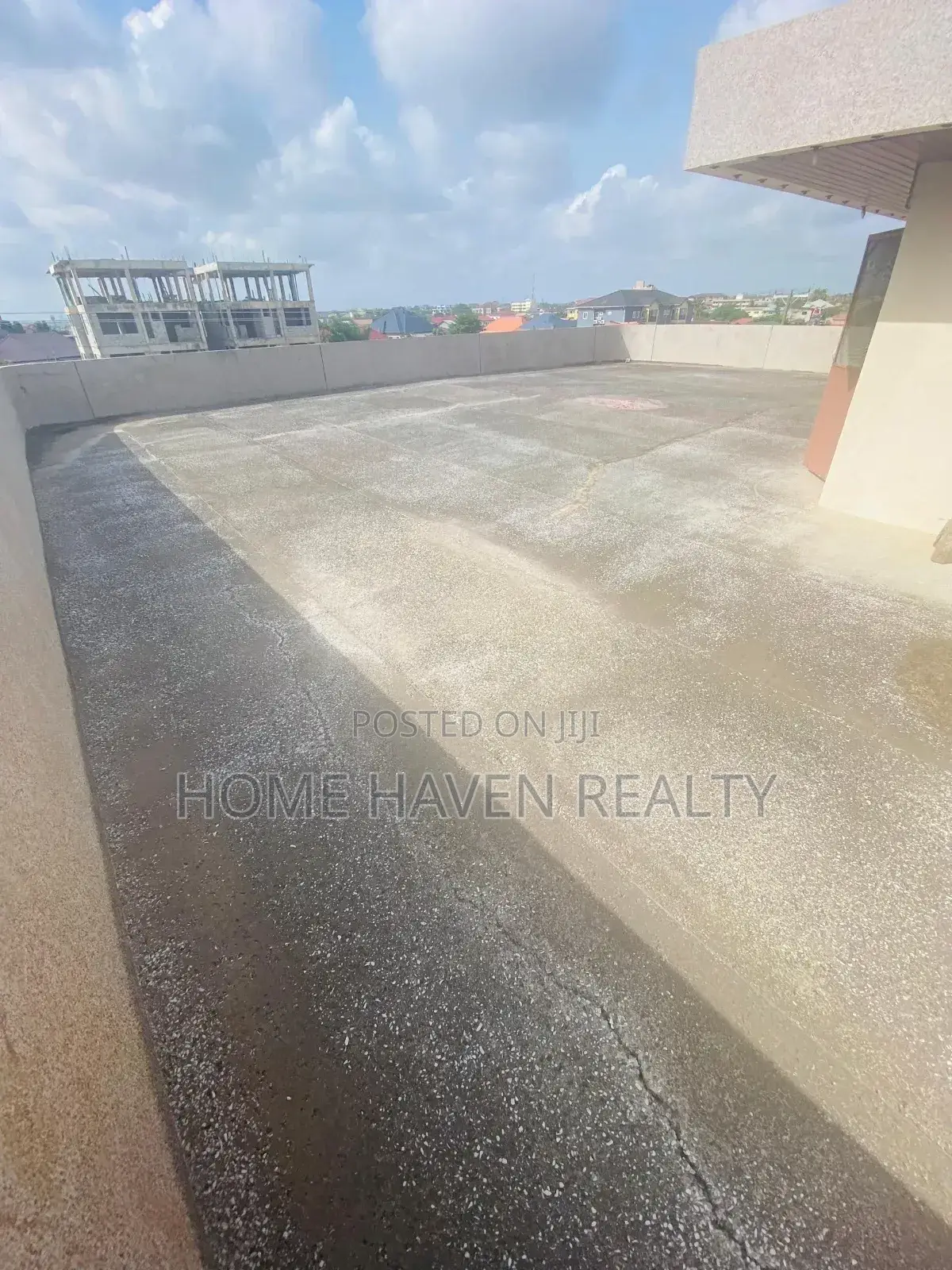 5bdrm House in Abc, Achimota for sale