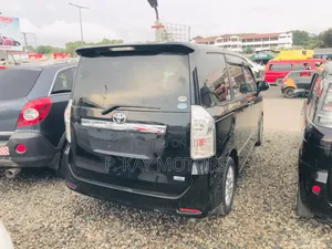 Toyota Voxy 2012 Black