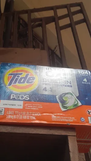 Tide Pods Ultra Oxi Liquid Detergent Pacs (104 Count)