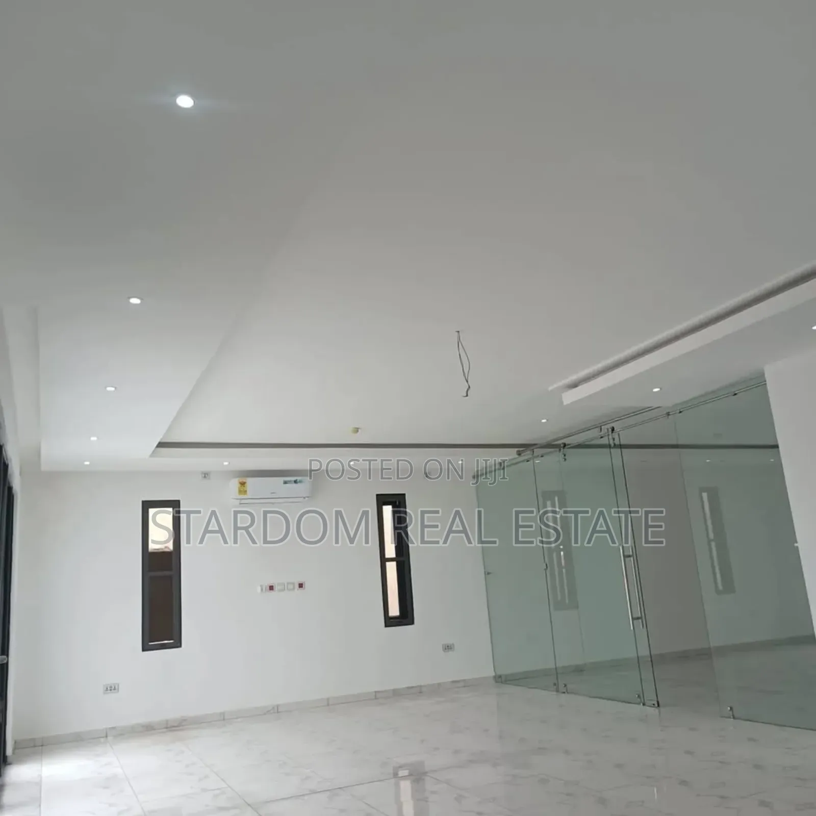 4bdrm Duplex in Adjiriganor for sale