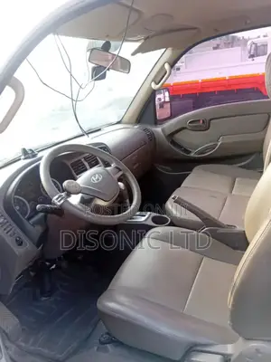 2014 Hyundai Porter 2 Double Cabin Automatic
