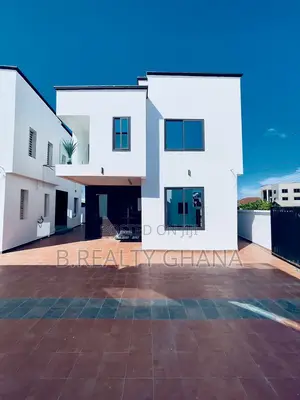 3bdrm Townhouse/Terrace in Adenta for sale