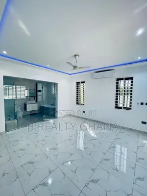 3bdrm Townhouse/Terrace in Adenta for sale