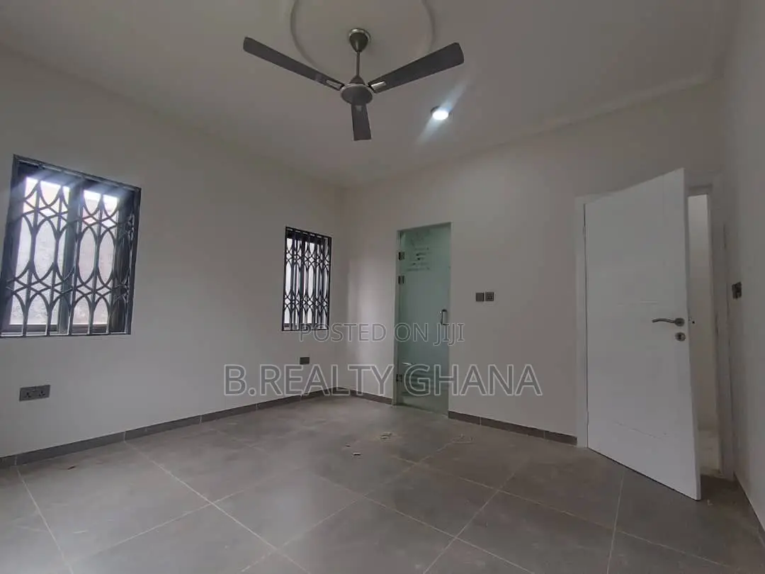 4bdrm House in Oyarifa for sale