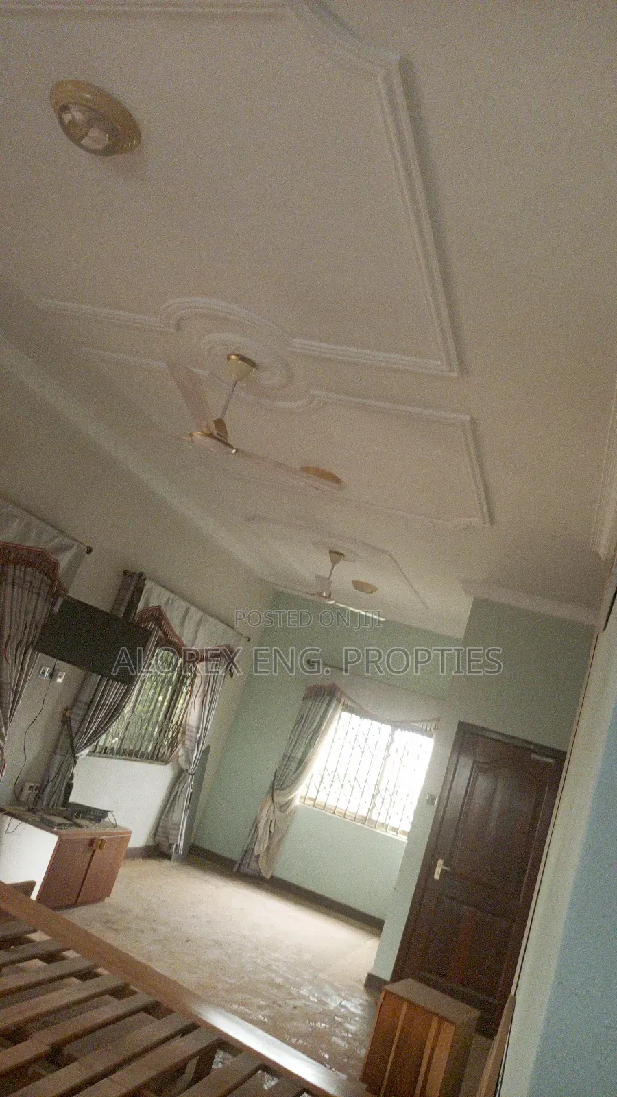 7bdrm House in Foster Home, Adenta for rent