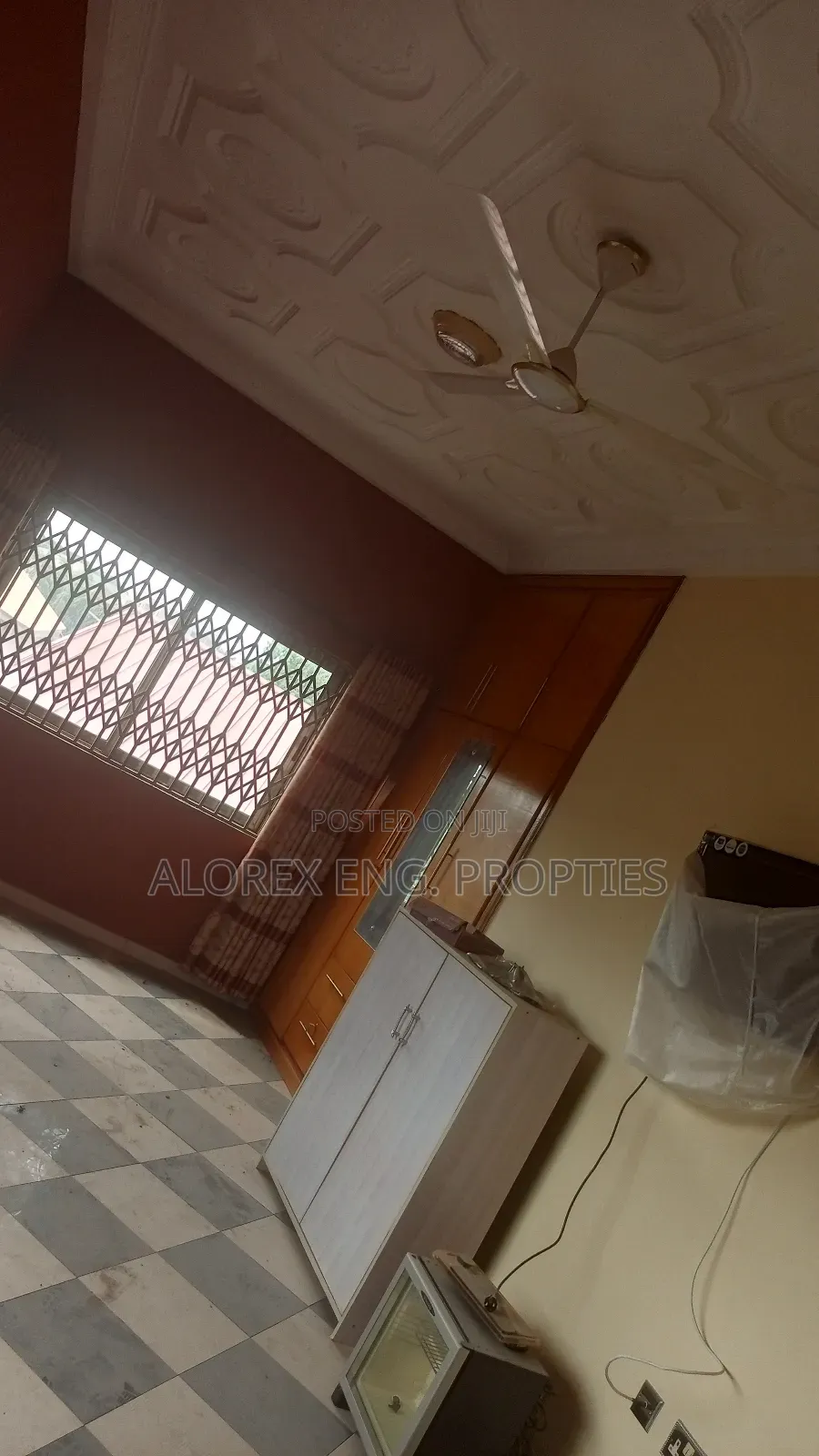 7bdrm House in Foster Home, Adenta for rent
