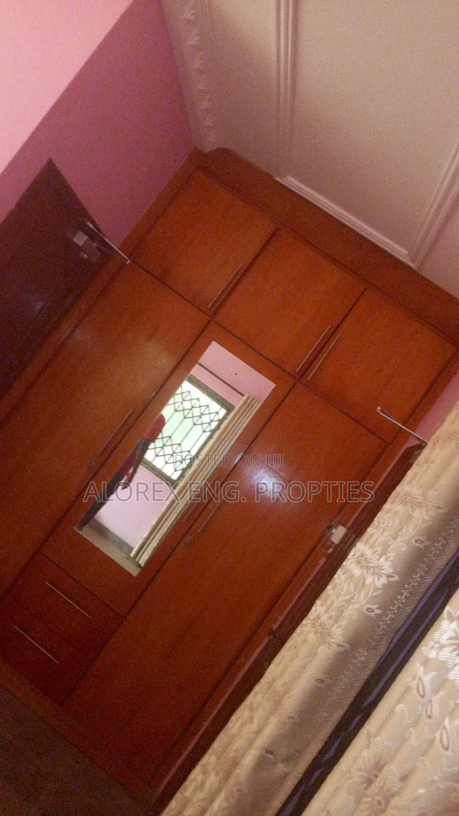 7bdrm House in Foster Home, Adenta for rent