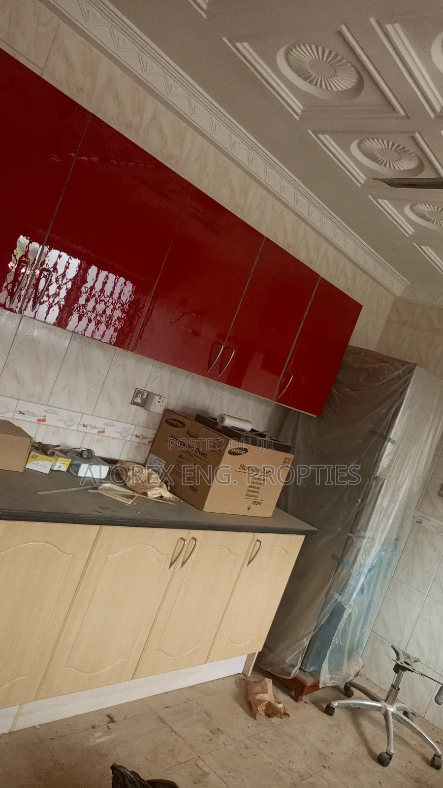 7bdrm House in Foster Home, Adenta for rent