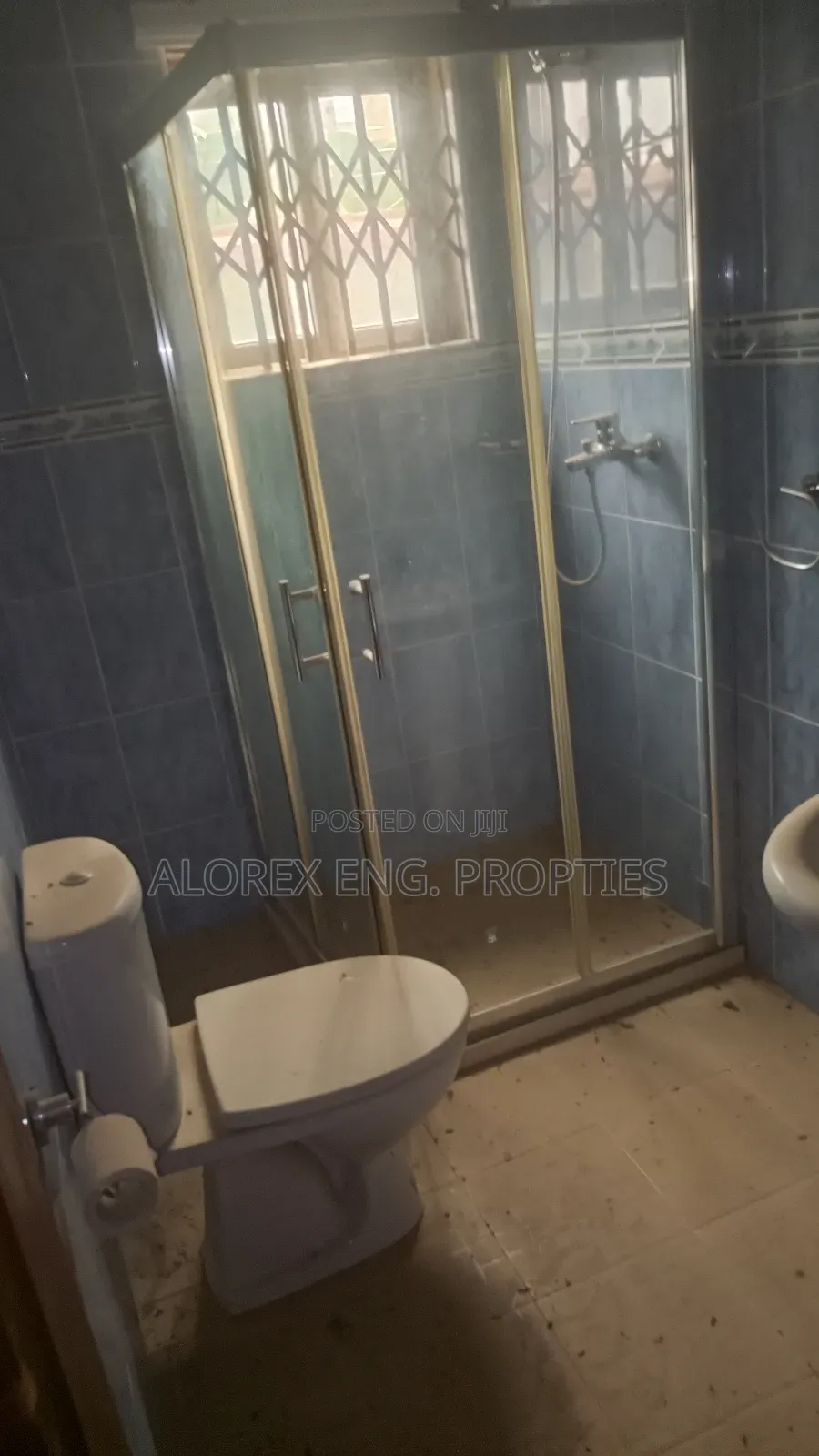 7bdrm House in Foster Home, Adenta for rent