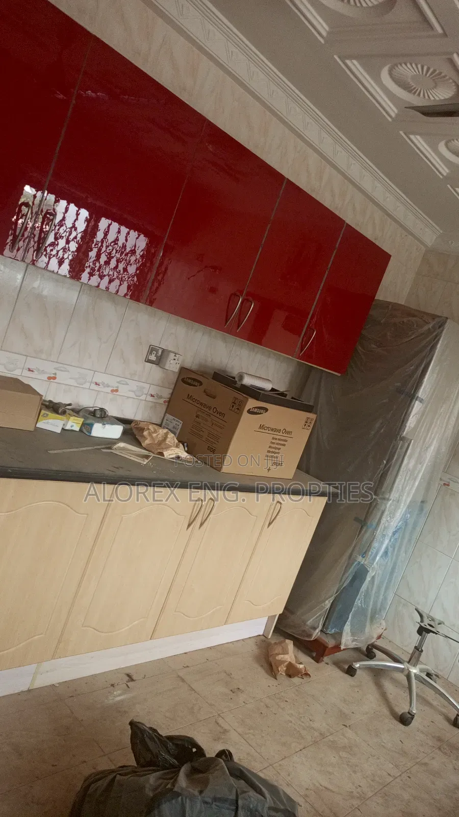 7bdrm House in Foster Home, Adenta for rent