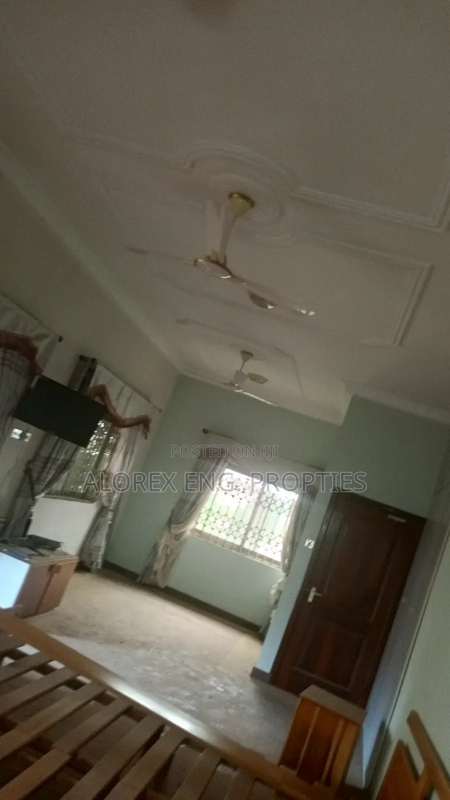 7bdrm House in Foster Home, Adenta for rent