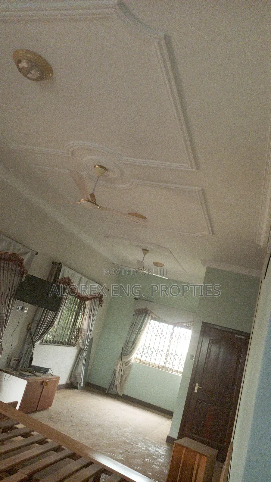 7bdrm House in Foster Home, Adenta for rent