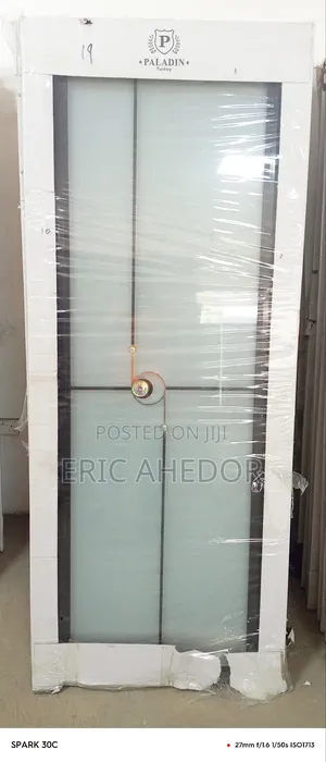 All Weather Bathroom and Toilet Glass Door and Handle