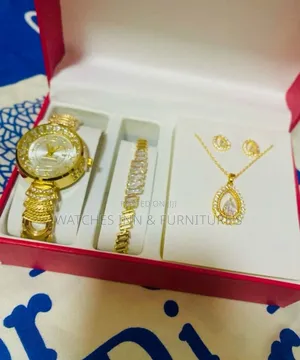 Louis Vuitton Ladies Watch With Bracelet and Necklace