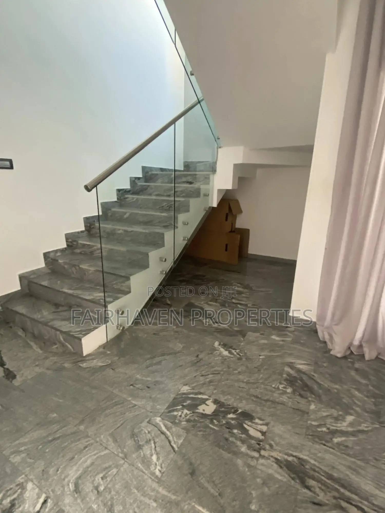 Furnished 4bdrm Townhouse / Terrace in East Legon for rent