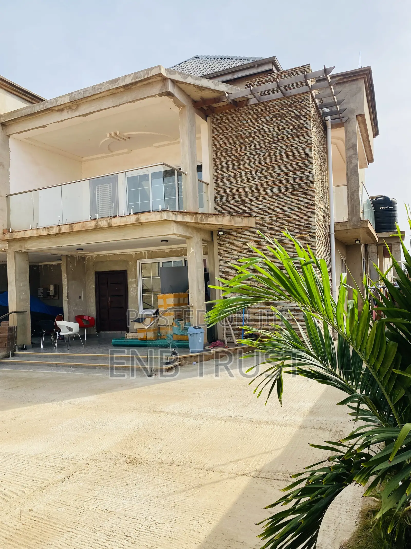 13bdrm Mansion in Tantra Hills for sale