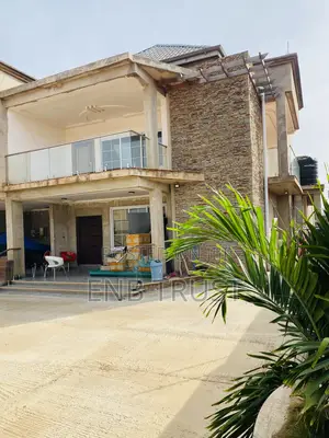 13bdrm Mansion in Tantra Hills for sale