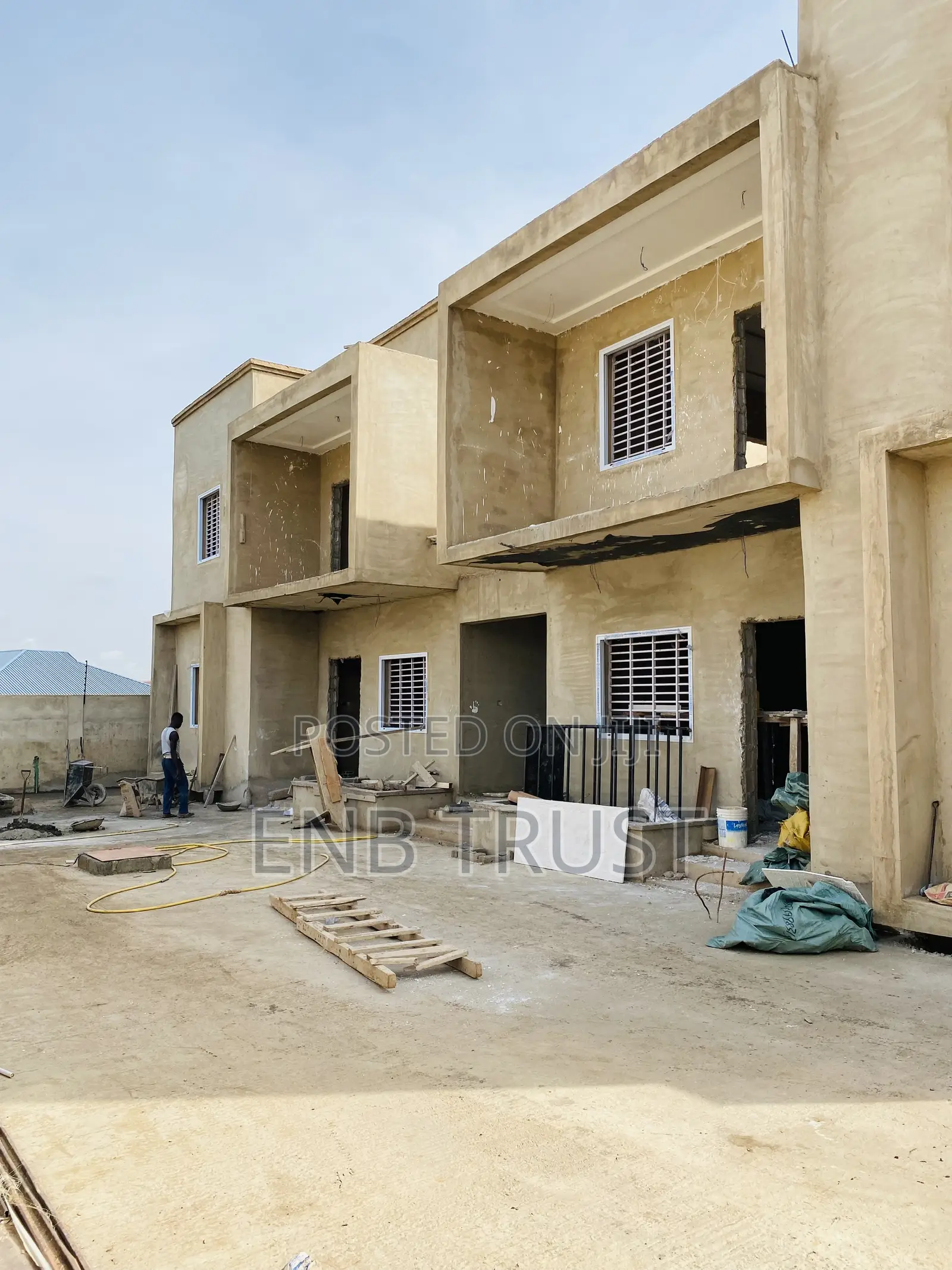 13bdrm Mansion in Tantra Hills for sale