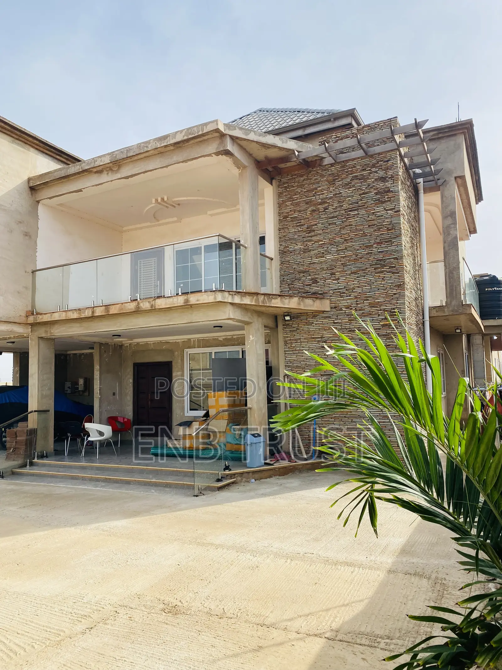 13bdrm Mansion in Tantra Hills for sale