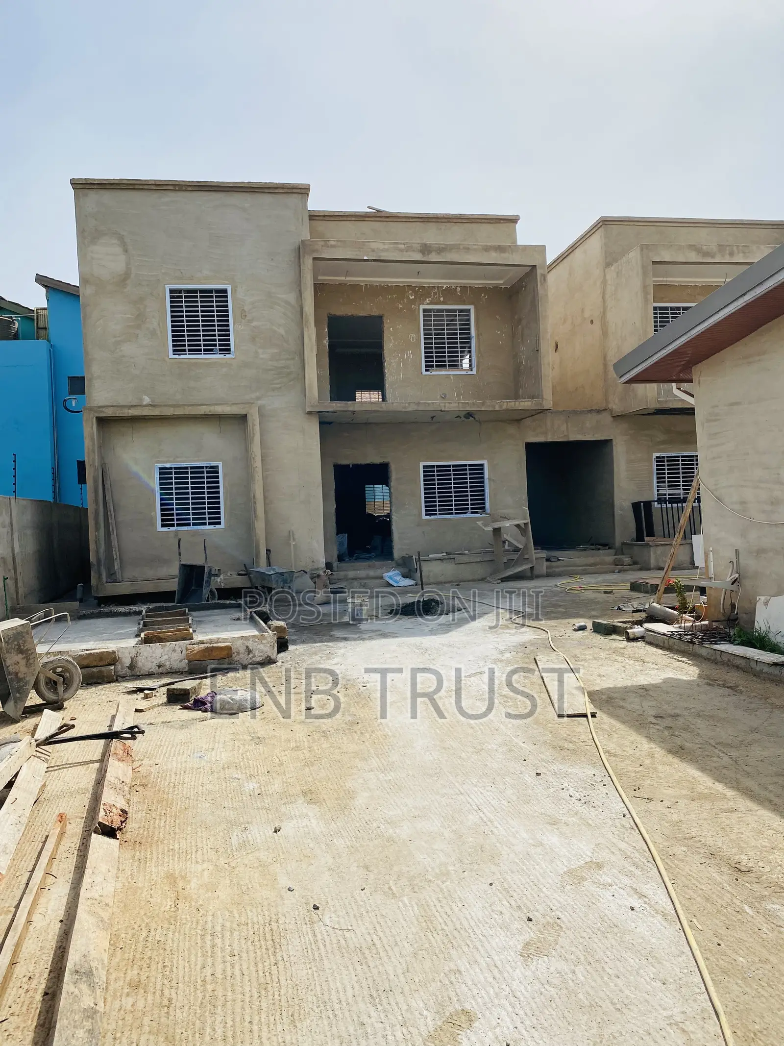 13bdrm Mansion in Tantra Hills for sale