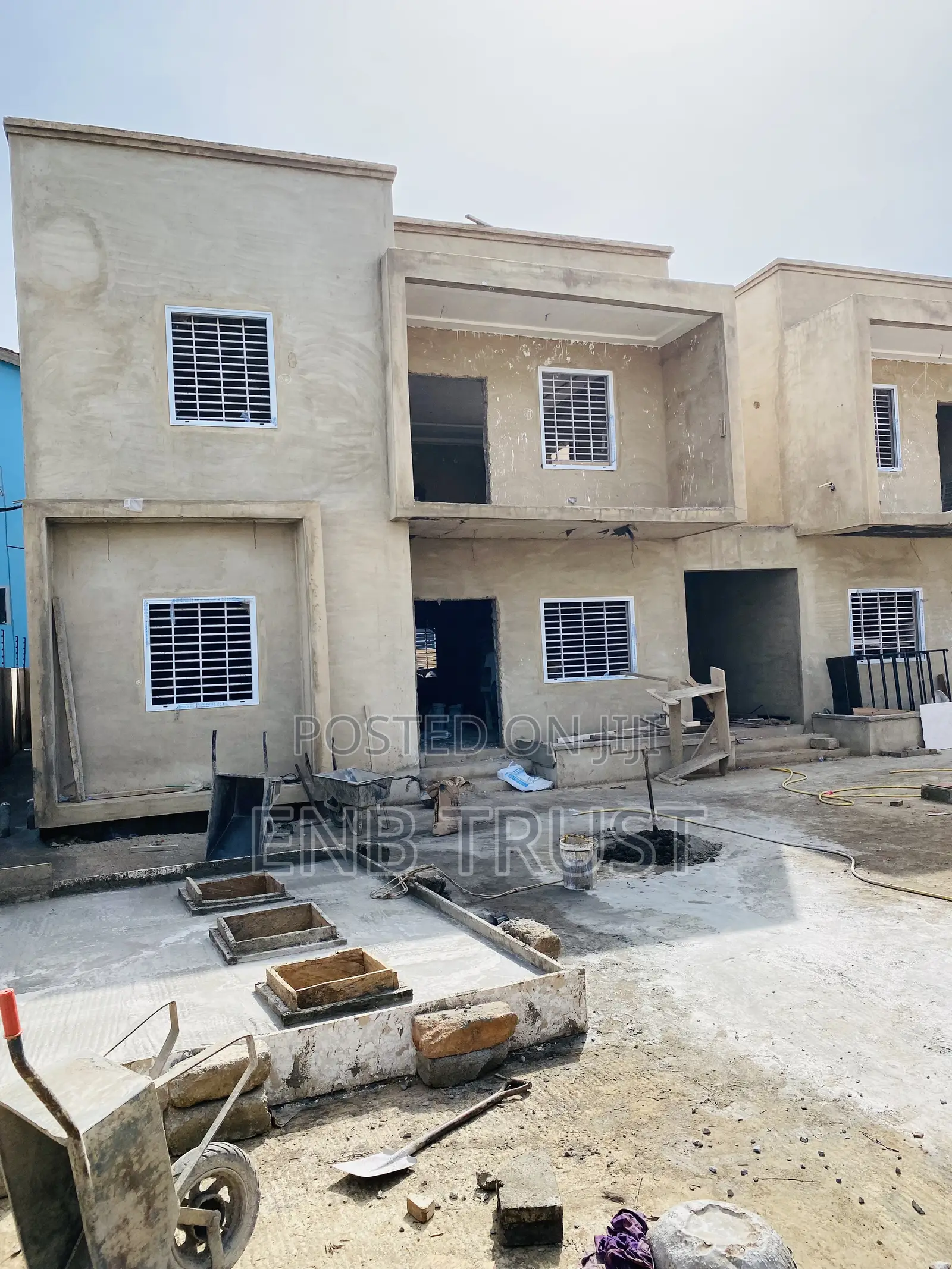 13bdrm Mansion in Tantra Hills for sale