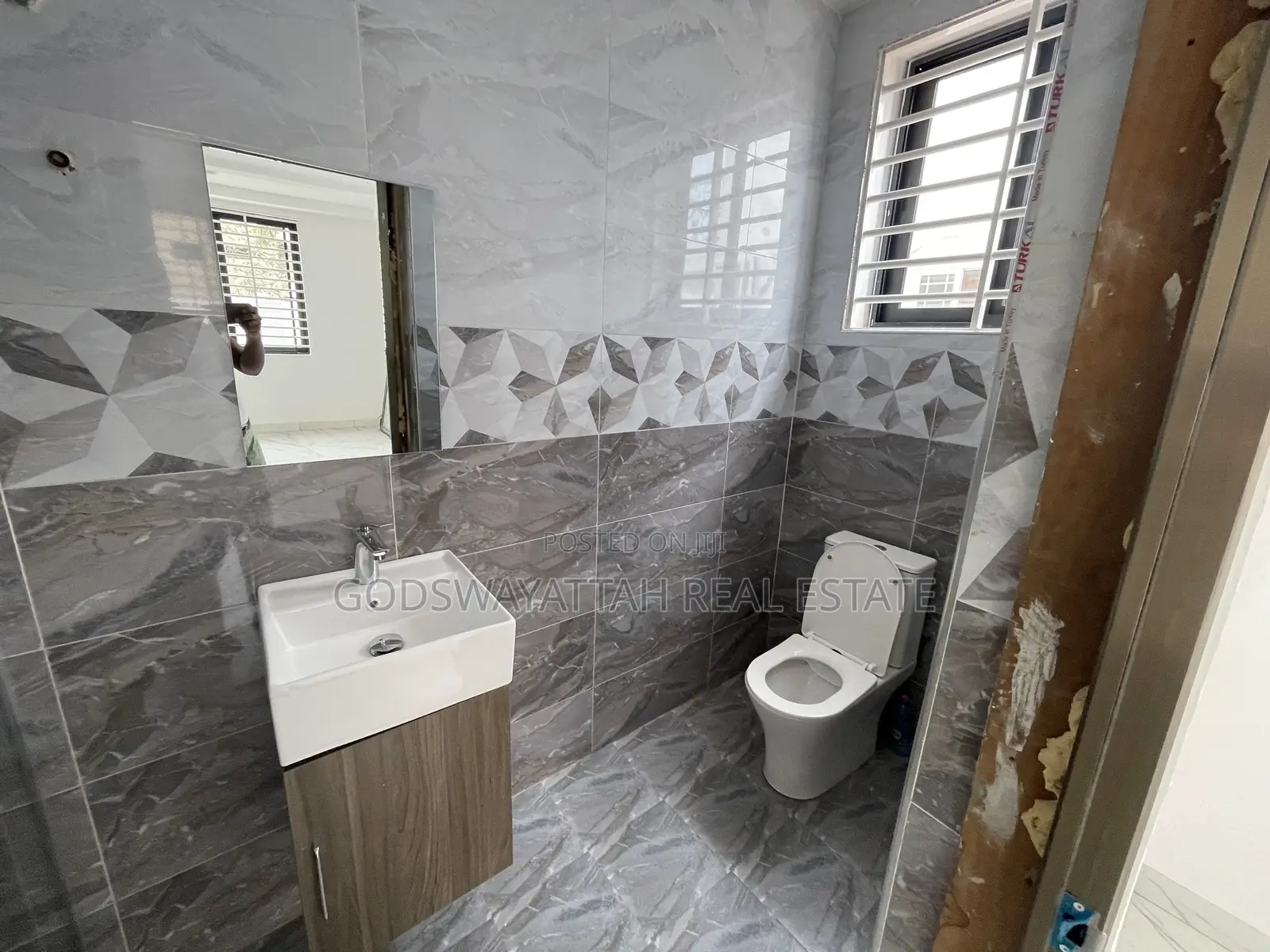 2bdrm Apartment in East Legon, Adjiriganor for rent