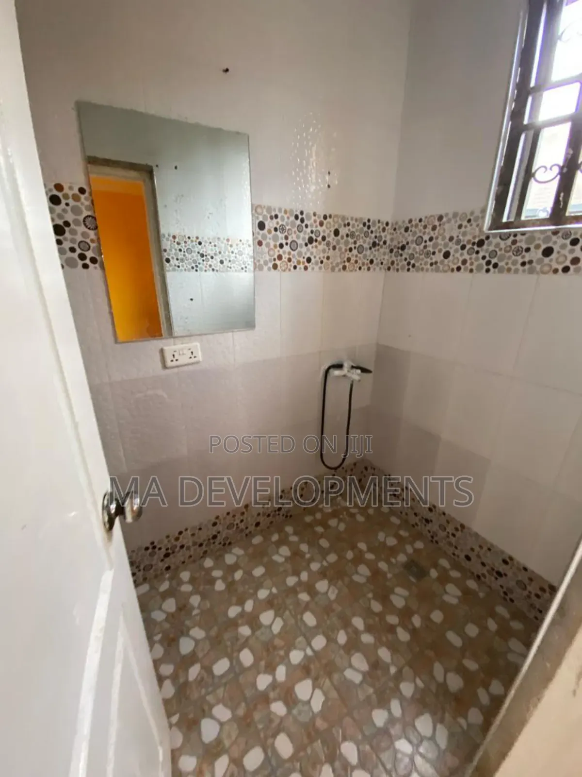 3bdrm Apartment in Madev Realty, Lapaz for rent