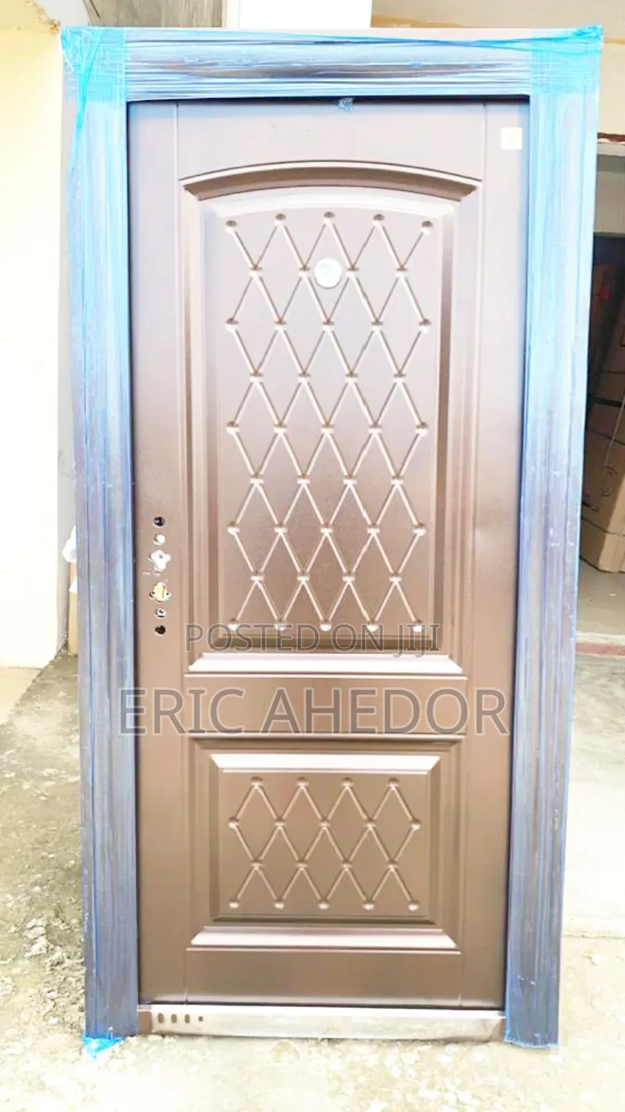 Impressive Quality Splinded Security Door and Accessories