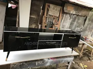 Foreign Tv Stand 6 Feet (Payment After Delivery)