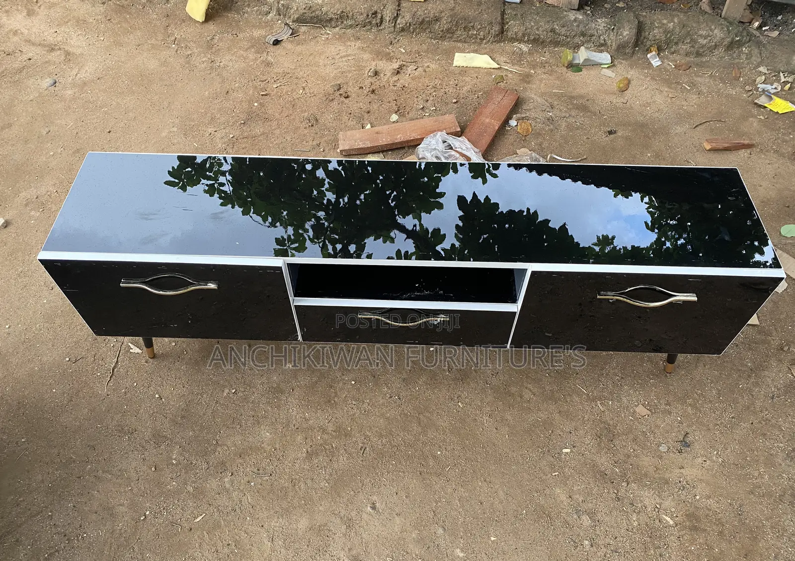Foreign Tv Stand 6 Feet (Payment After Delivery)