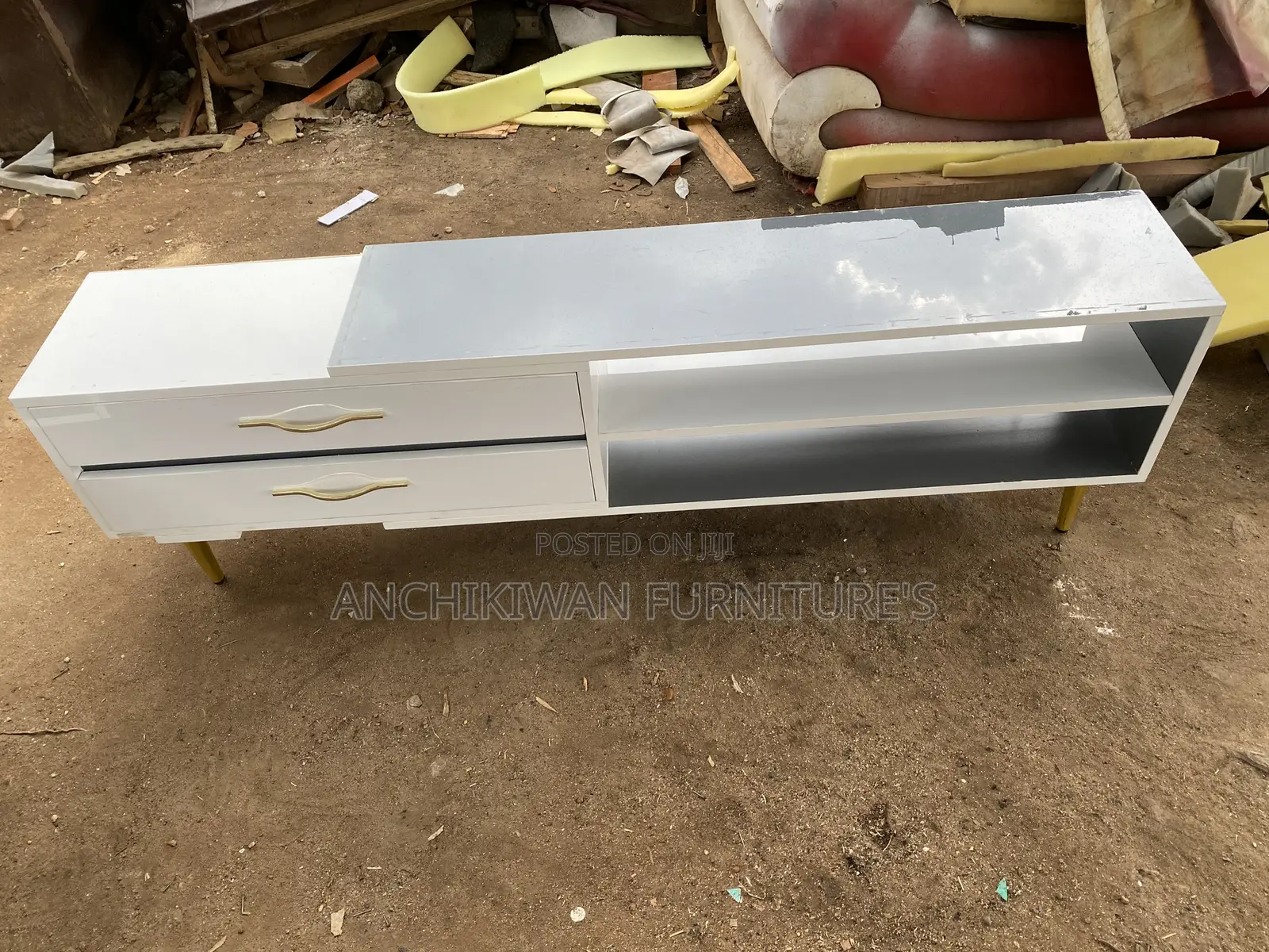 Foreign Chipboard Tv Stand 6 Feet 