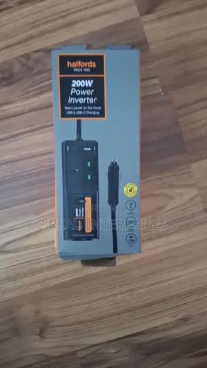 Halfords 200w Inverter for Cars
