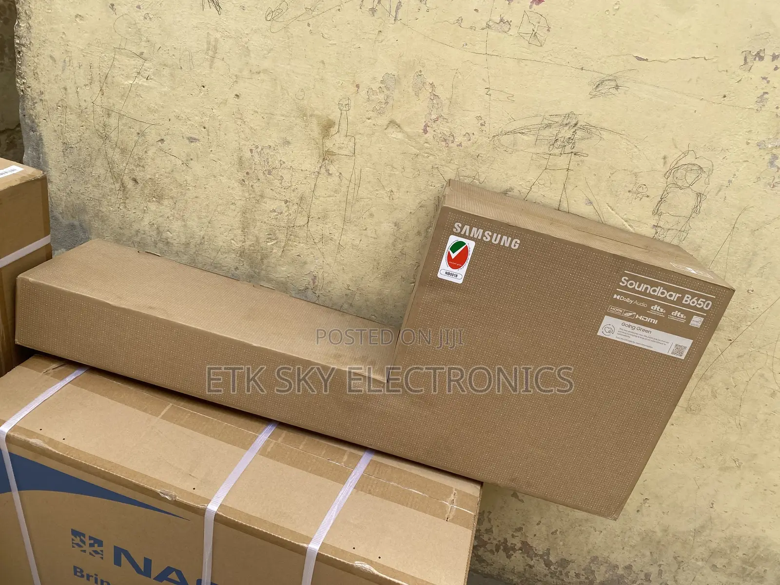 Thrilling Samsung B650 430watts Wireless Sound Bar 3.1ch