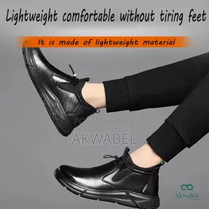 Fashionable Anti Slip Light Weight Safety Shoes
