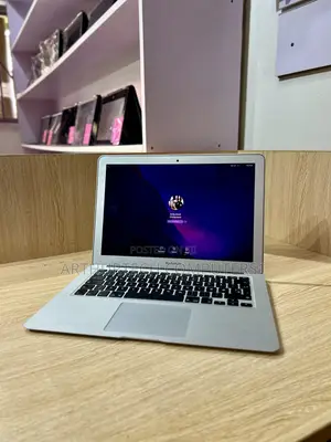 Laptop Apple MacBook Air 2015 8GB Intel Core I7 SSD 256GB